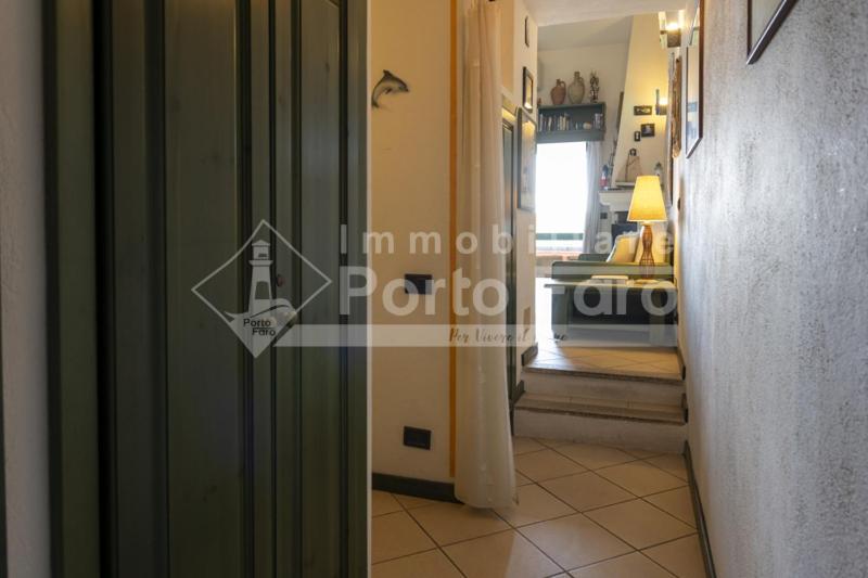 23 Baia Faro - Trilocale Mansardato Con Ampia Terrazza Vista Mare Палау Екстериор снимка